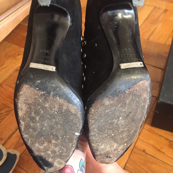 DOLCE & GABANNA Suede Studded Pumps - Picture 7 of 8